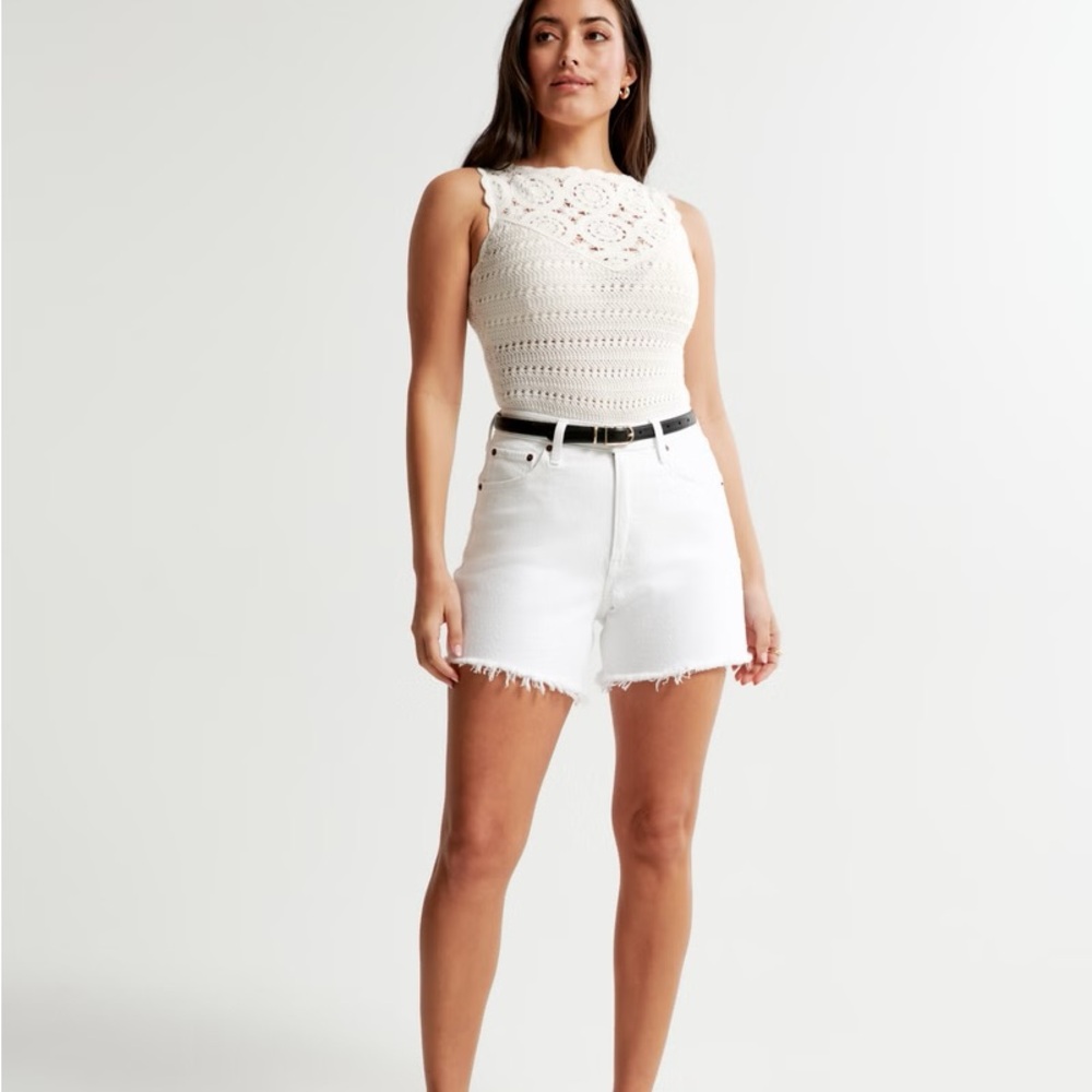 Abercrombie Women’s High Rise Dad Short